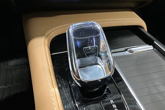 Volvo XC90 24 of 30