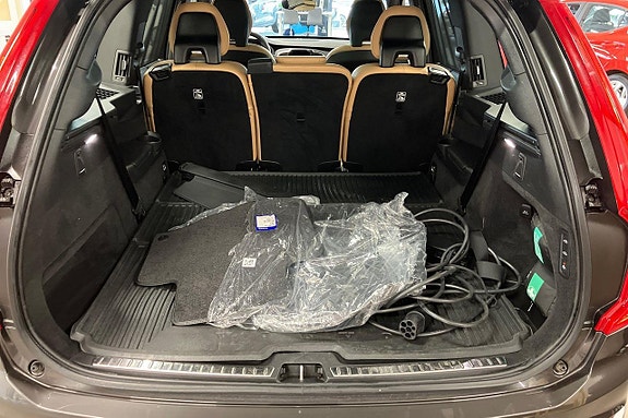 Volvo XC90 25 of 30