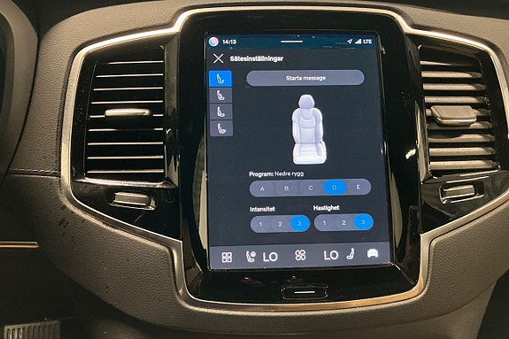 Volvo XC90 19 of 30
