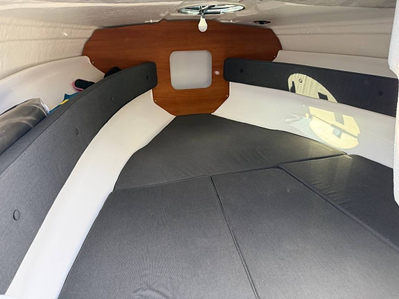 Ryds 23 DC - Mercruiser 4.3 MPI - 2011 8 of 12