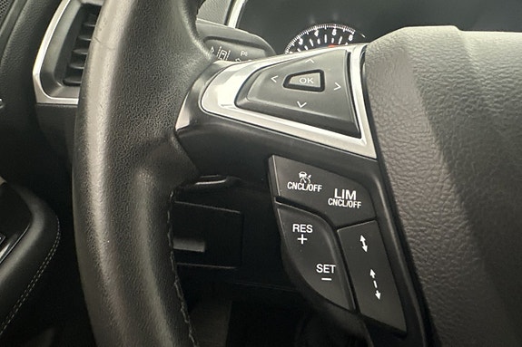Ford Galaxy 26 of 30
