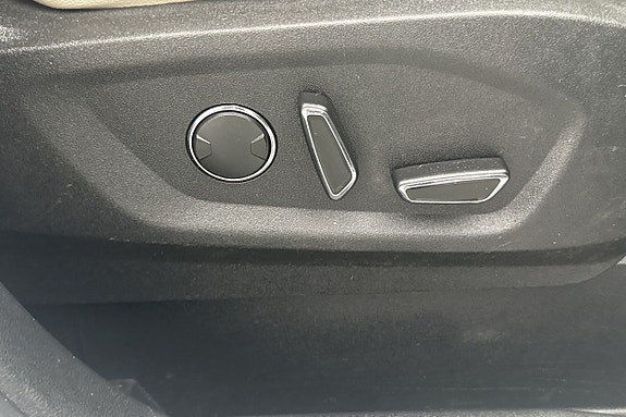 Ford Galaxy 10 of 30