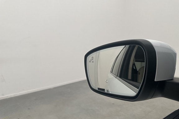 Ford Galaxy 23 of 30
