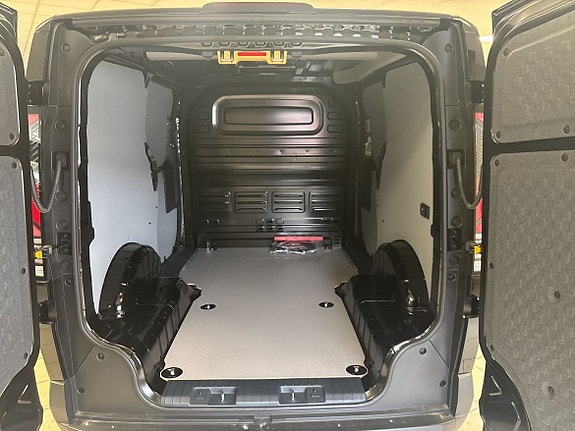 Kia PV5 8 of 15