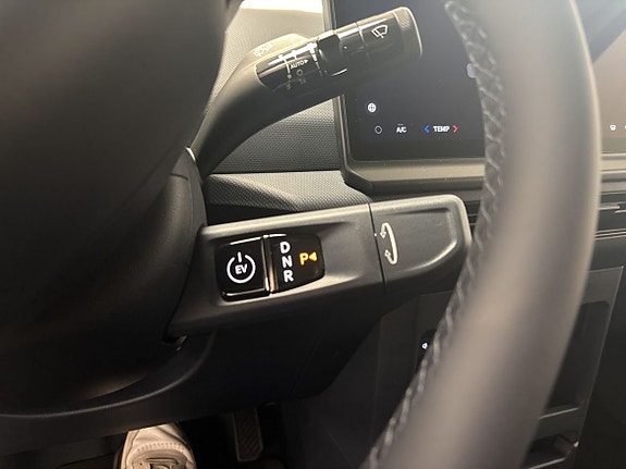 Kia PV5 14 of 15