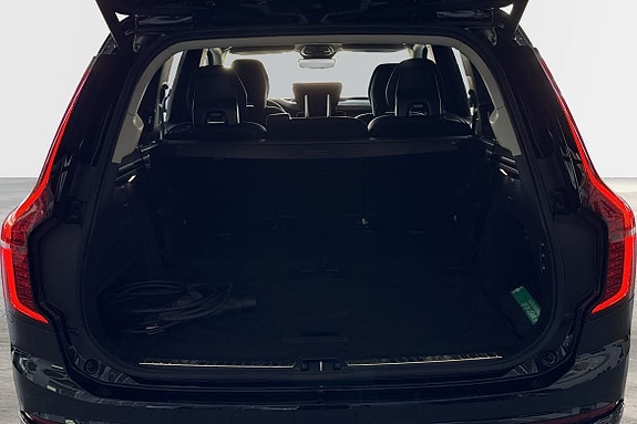 Volvo XC90 14 of 27