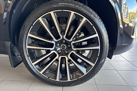 Volvo XC90 25 of 27
