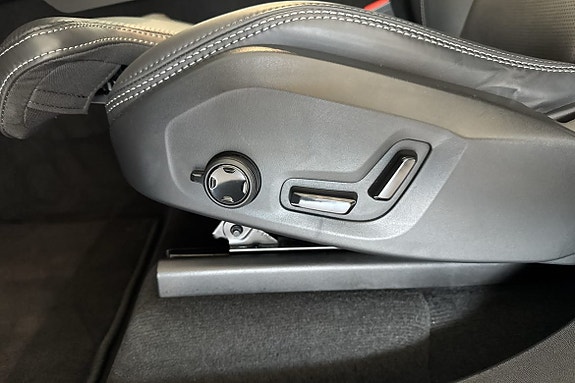 Volvo XC90 19 of 27