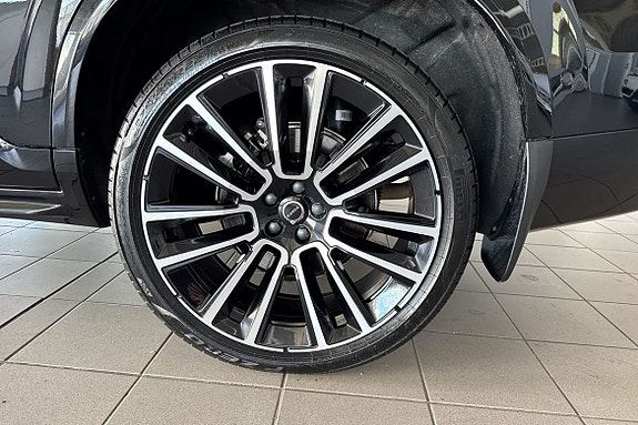 Volvo XC90 27 of 27
