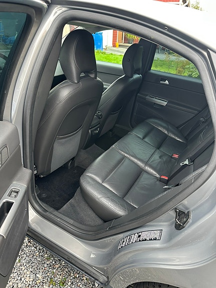 Volvo S40 9 of 15