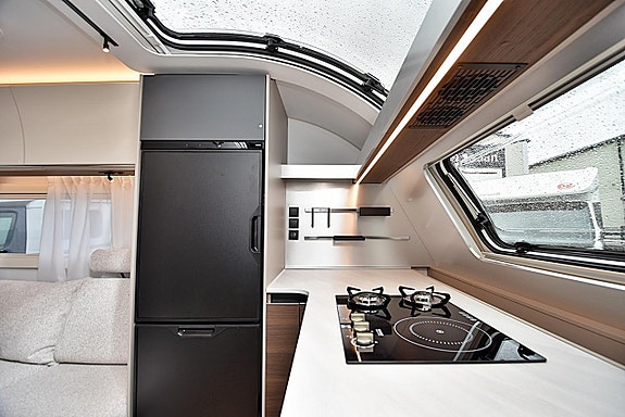 Adria Adria 663 HT Alpina, Queenbed 22 of 27