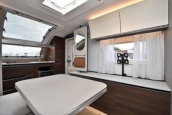 Adria Adria 663 HT Alpina, Queenbed 18 of 27