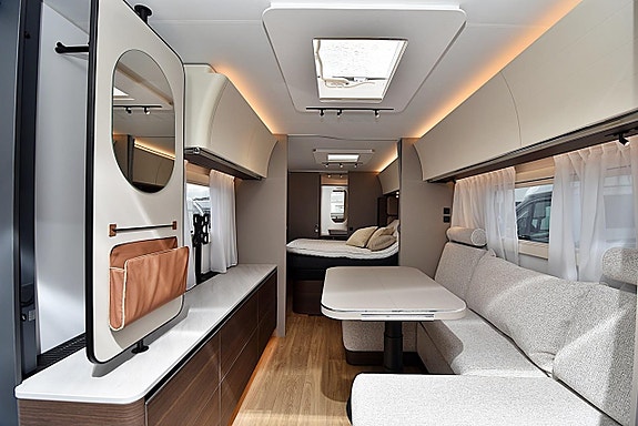 Adria Adria 663 HT Alpina, Queenbed 6 of 27