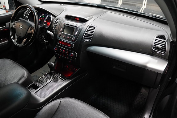 Kia Sorento 9 of 21