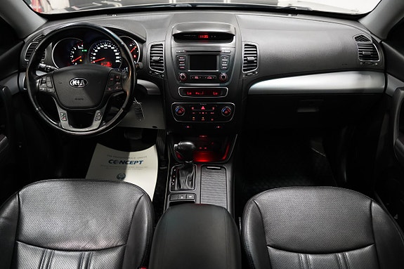 Kia Sorento 10 of 21
