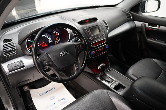 Kia Sorento 6 of 21