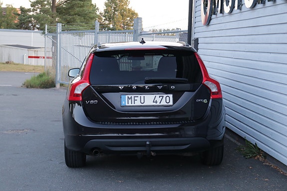 Volvo V60 16 of 18