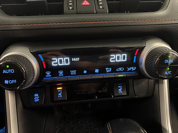 Toyota RAV4 23 of 25