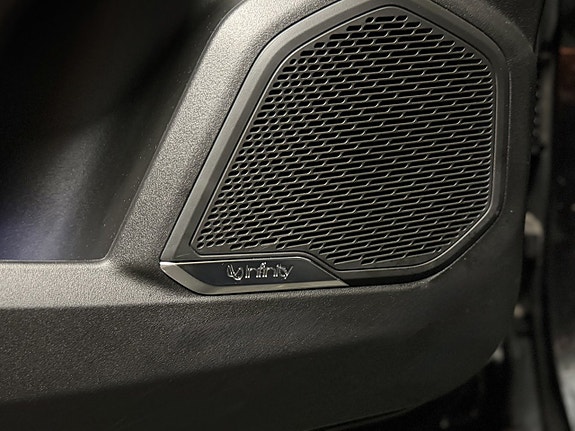 Lynk & Co 01 14 of 16