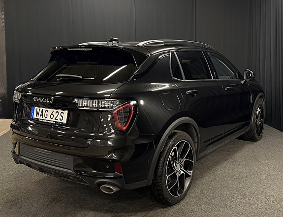 Lynk & Co 01 4 of 16