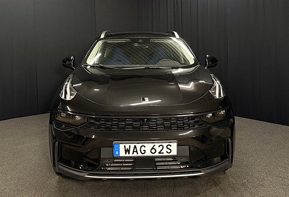 Lynk & Co 01 3 of 16