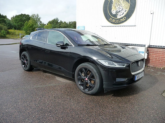 Jaguar I-PACE 2 of 6