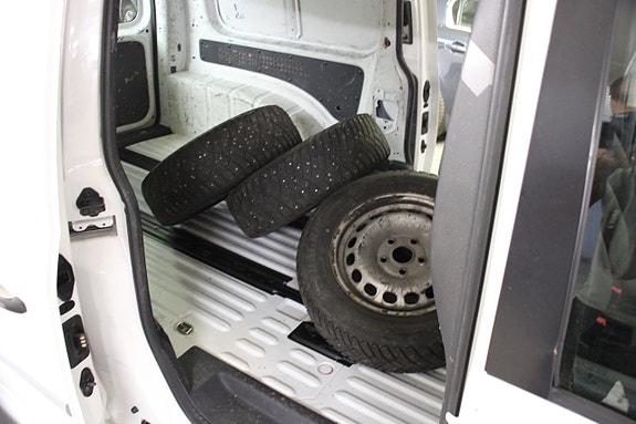 Volkswagen Caddy Maxi 17 of 18
