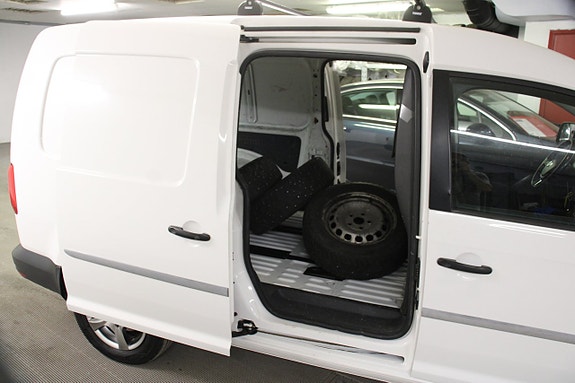 Volkswagen Caddy Maxi 15 of 18