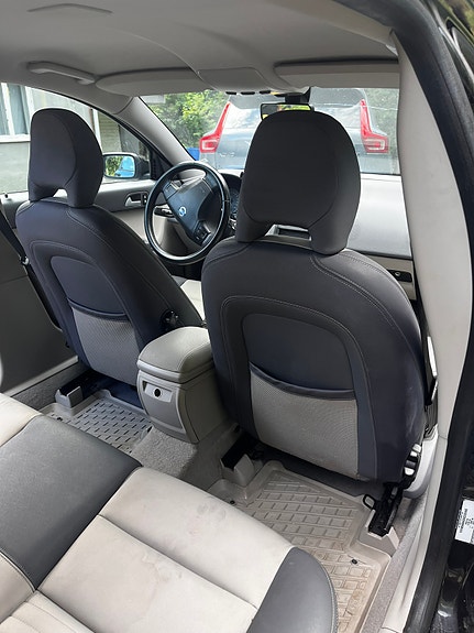 Volvo V50 5 of 9