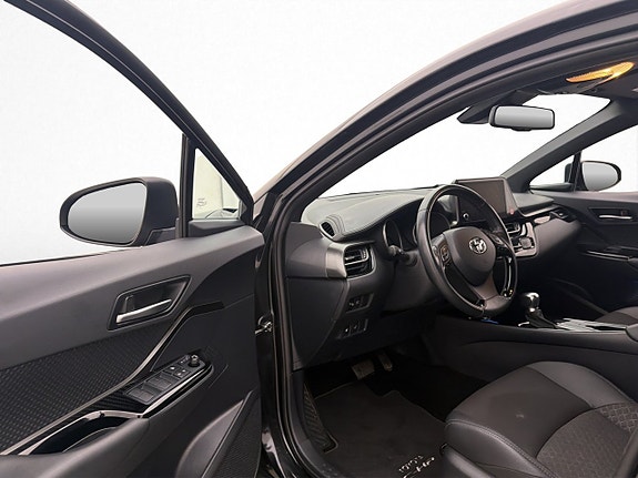 Toyota C-HR 9 of 28