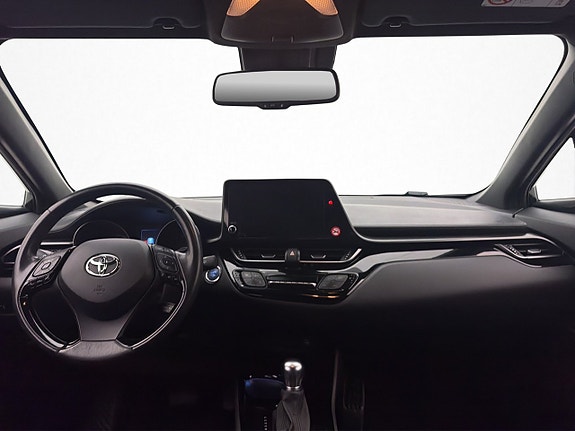 Toyota C-HR 11 of 28