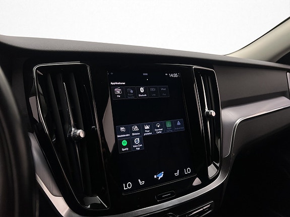 Volvo V60 Cross Country 22 of 30
