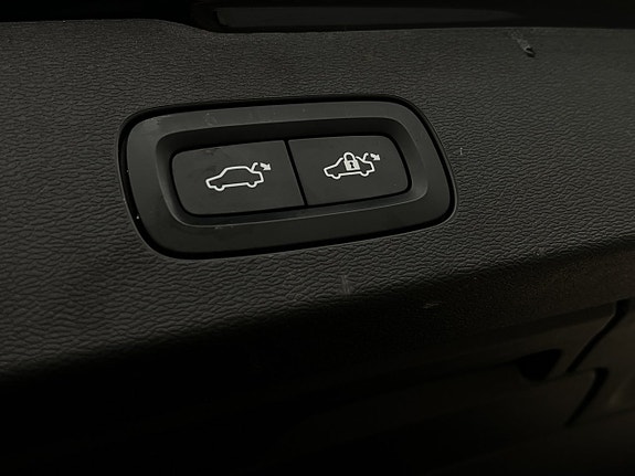 Volvo V60 Cross Country 29 of 30