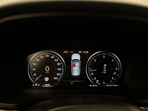 Volvo V60 Cross Country 20 of 30