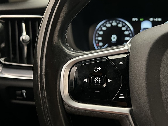 Volvo V60 Cross Country 19 of 30