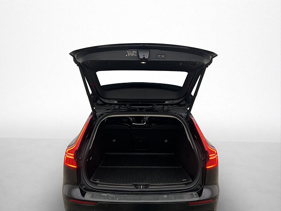 Volvo V60 Cross Country 9 of 30