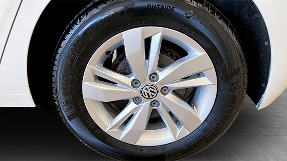 Volkswagen Polo 6 of 12