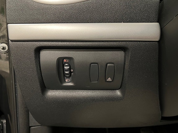 Renault Clio 20 of 24