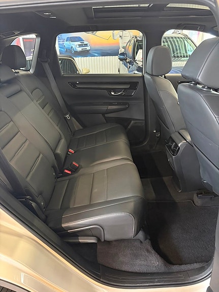 Honda CR-V 9 of 20