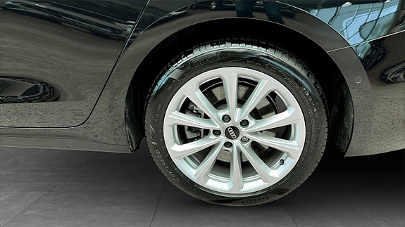 Audi A5 6 of 12