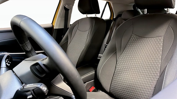 Volkswagen T-Roc 8 of 12