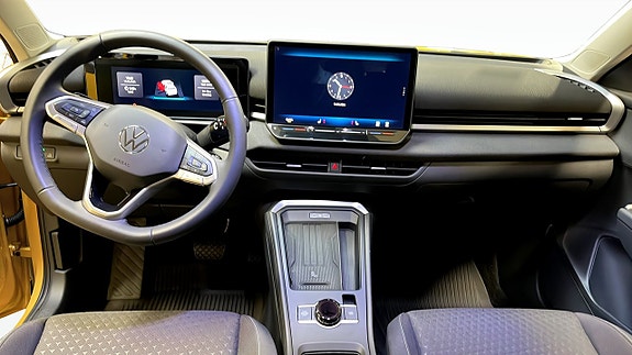 Volkswagen T-Roc 10 of 12