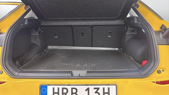 Volkswagen T-Roc 12 of 12