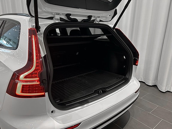 Volvo V60 4 of 14