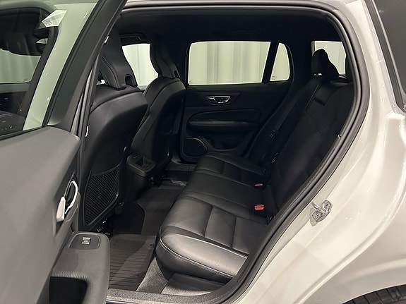 Volvo V60 7 of 14