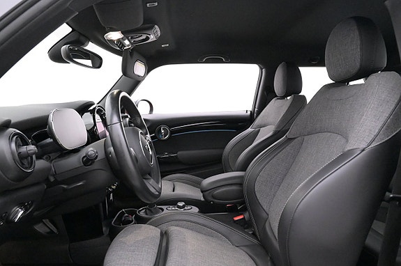 MINI Cooper SE 8 of 27