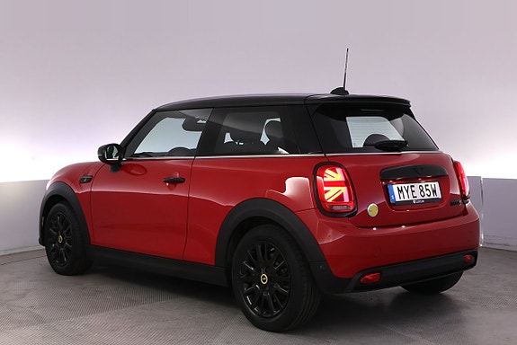 MINI Cooper SE 4 of 27