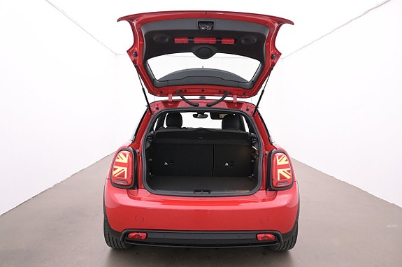 MINI Cooper SE 21 of 27