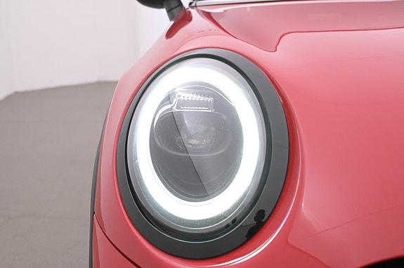 MINI Cooper SE 25 of 27