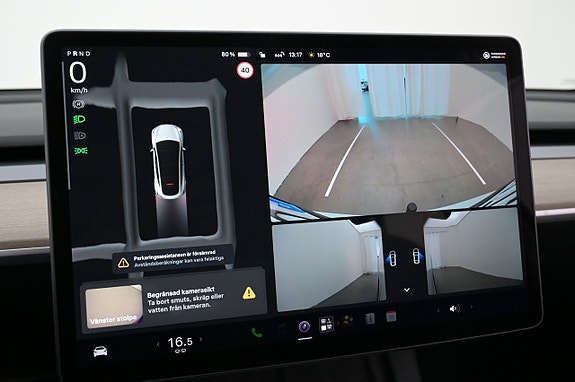 Tesla Model Y 18 of 27